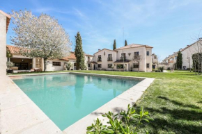 Stunning 13th Century Luxury Villa* Garden & Pool